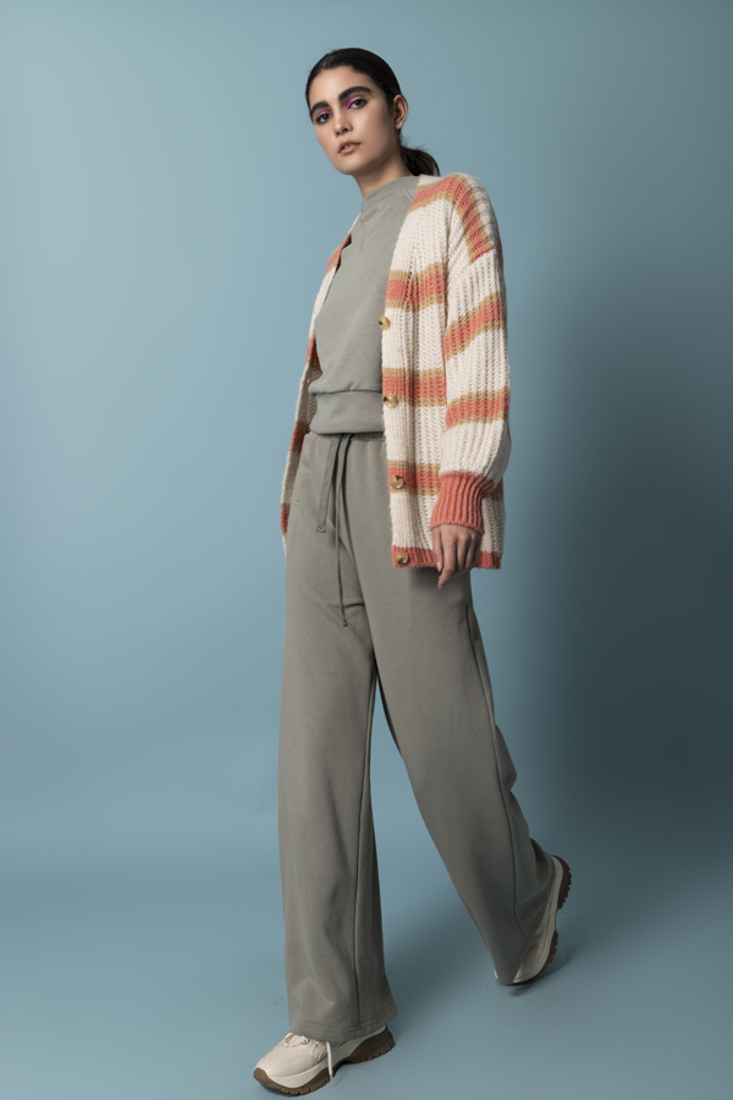 Picture of STRIPED KNIT CARDIGAN (2)
