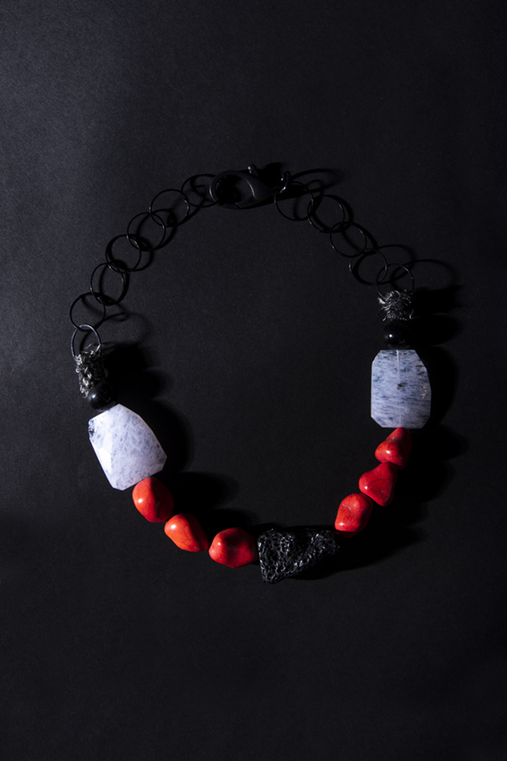 Picture of NECKLACE WITH SEMI-PRECIOUS STONES