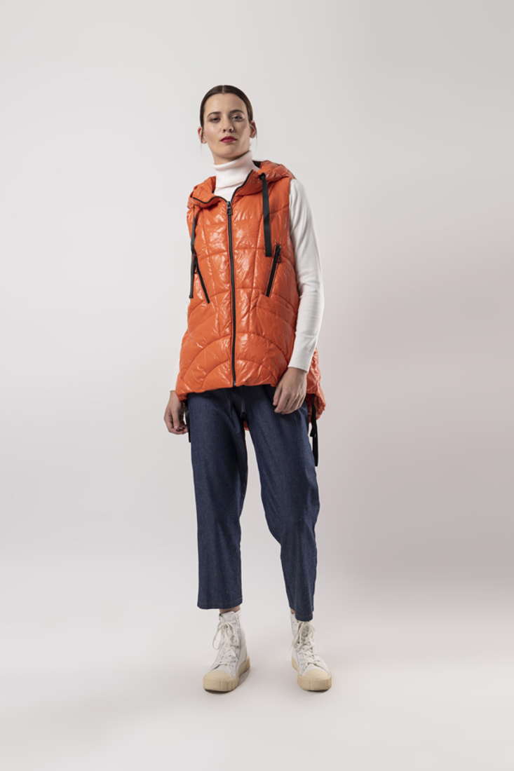 Picture of SLEEVELESS PUFFER VEST (2)