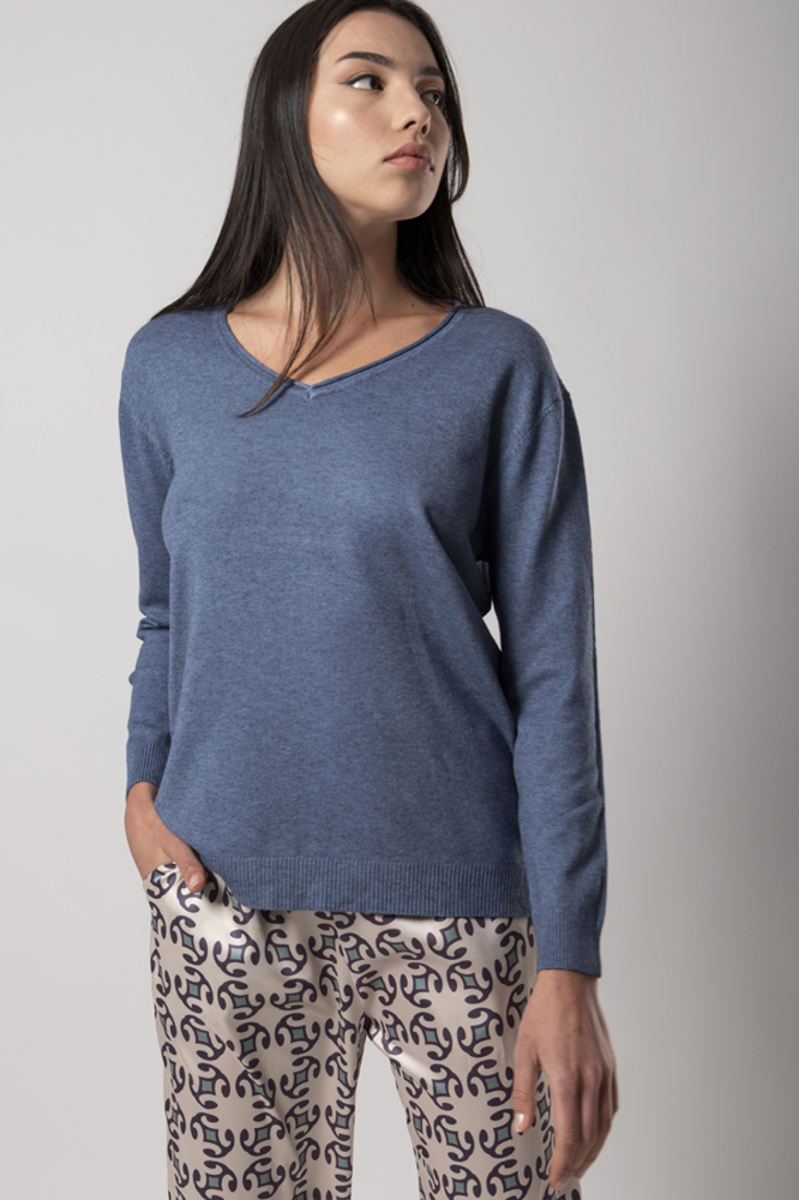 Picture of V NECK KNIT BLOUSE (2)