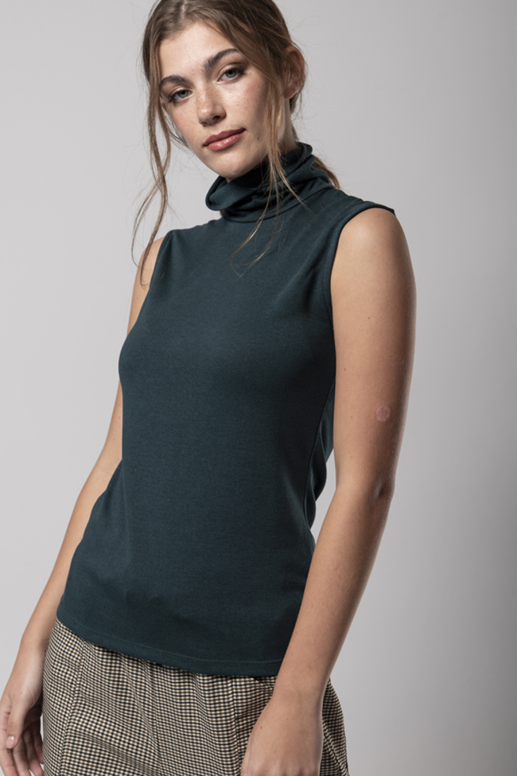 Picture of TURTLENECK SLEEVELESS TOP