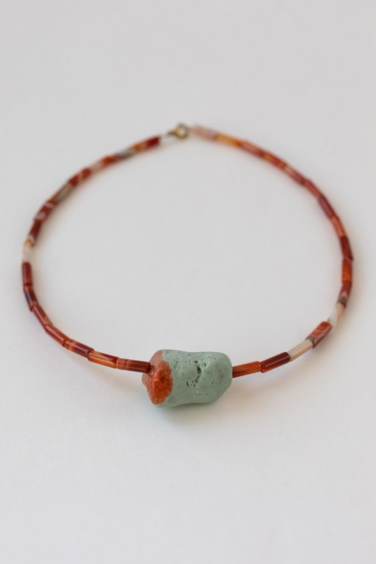Picture of NECKLACE TWO COLOR HOWLITE (2)