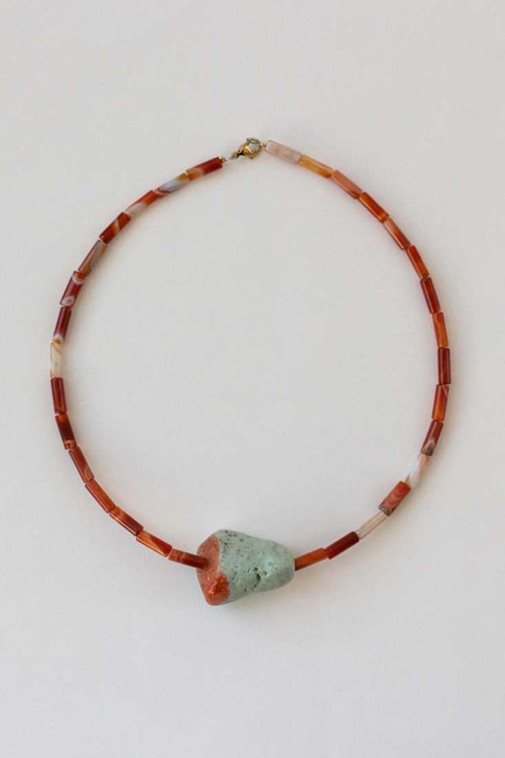 Picture of NECKLACE TWO COLOR HOWLITE