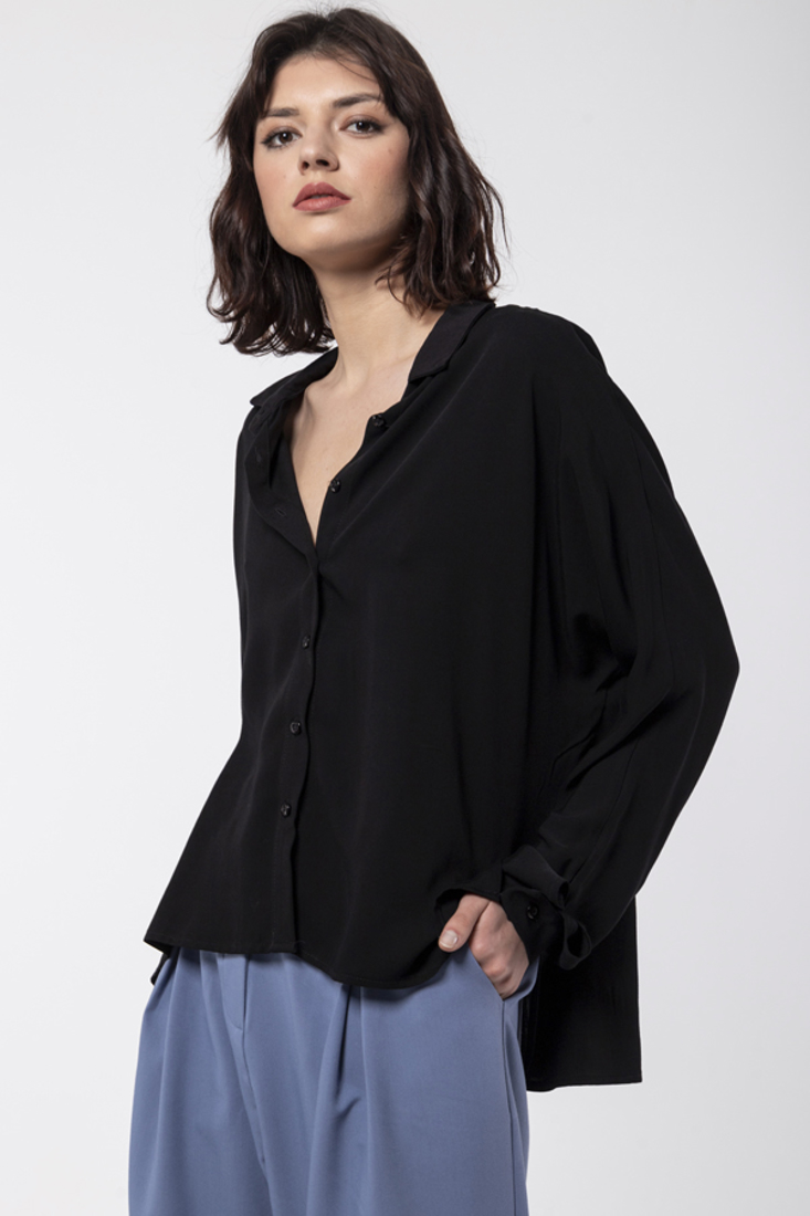 Picture of ASYMMETRIC LONGSLEEVED SHIRT (2)