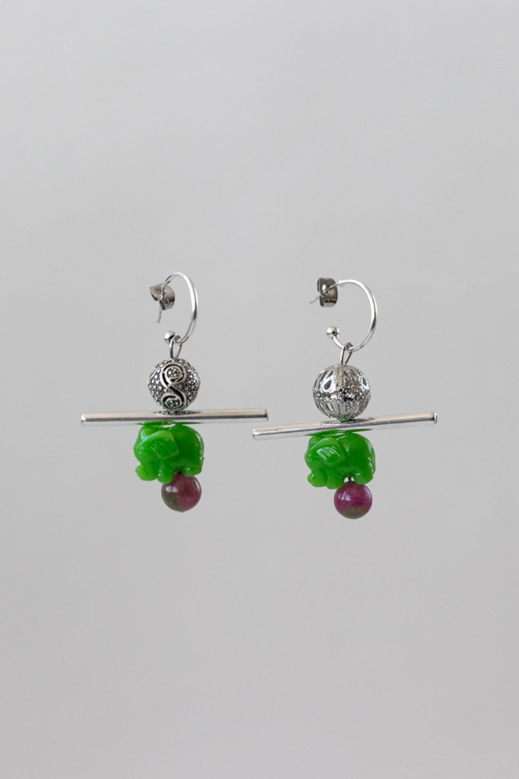 Picture of EARRINGS WITH ELEPHANT BEAD