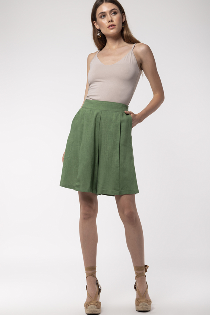 Picture of LINEN SHORTS WITH PLEAT