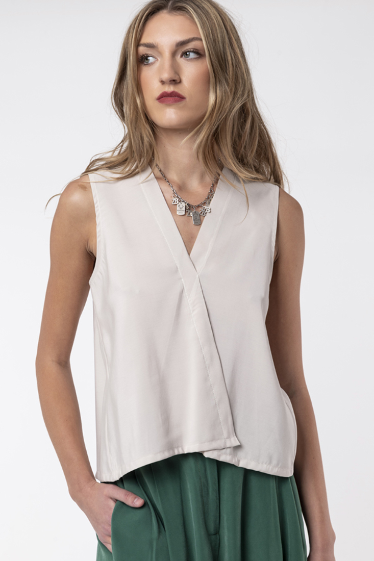 Picture of SLEVELESS BLOUSE (2)