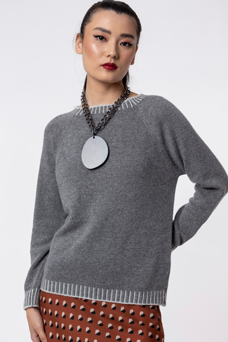 Picture of GREY KNITTED BLOUSE