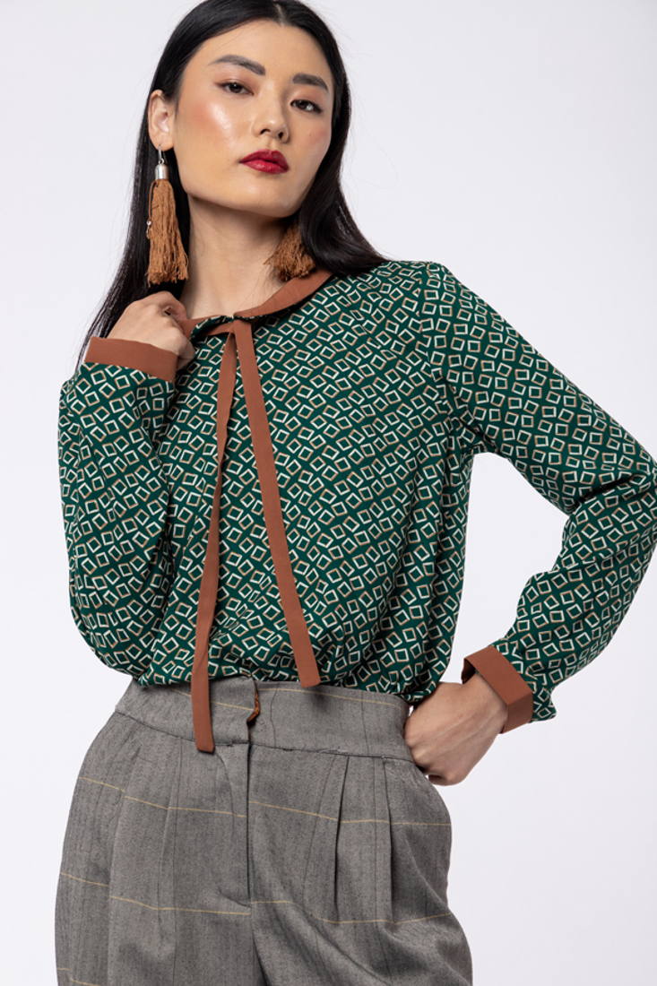 Picture of PRINTED BLOUSE WITH COLLAR (2)